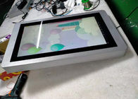 LCDのデジタル表記防眩1.3kW 43in壁に取り付けられた防水2000cd/m2