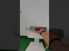 LCDタッチスクリーンデジタルサイネージ、ハンドサニタイザーディスペンサー付き