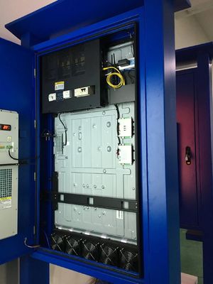 55インチ 容量タッチスクリーン キオスク 1920×1080 解像度 400CD 明るさ